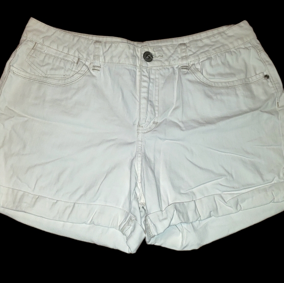 St. John's Bay Jean Shorts - Picture 4 of 7